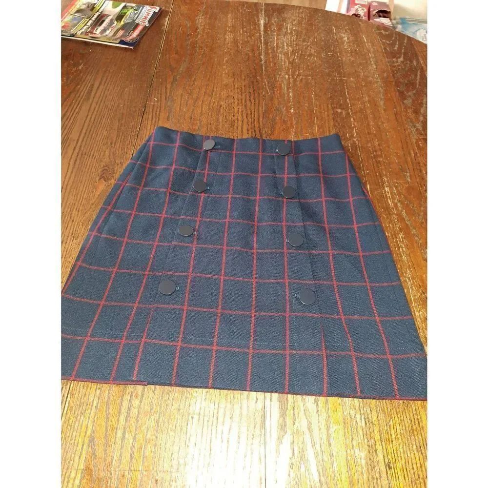 Size 4 LOFT Outlet Blue Red Button Detail Faux Button Lined Over the Knee Skirt